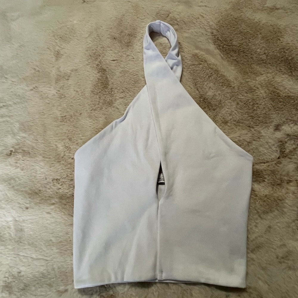 *NWT* Zara white halter crop top. Size L - Picture 1 of 5